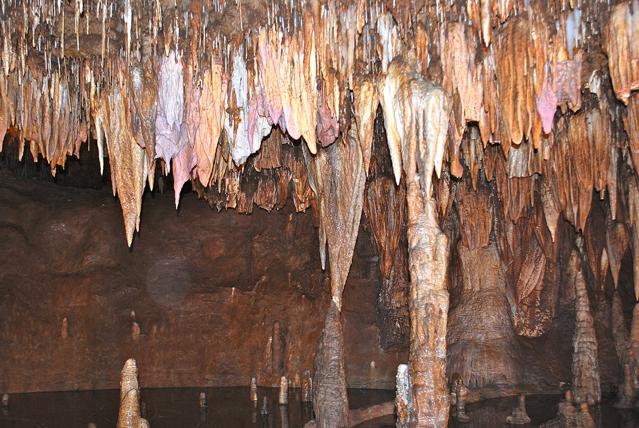 Meramec Caverns